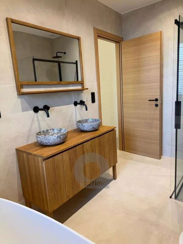 Maison à ROQUEBRUNE-CAP-MARTIN