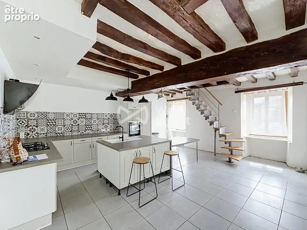 Maison à COURCELLES-LA-FORET