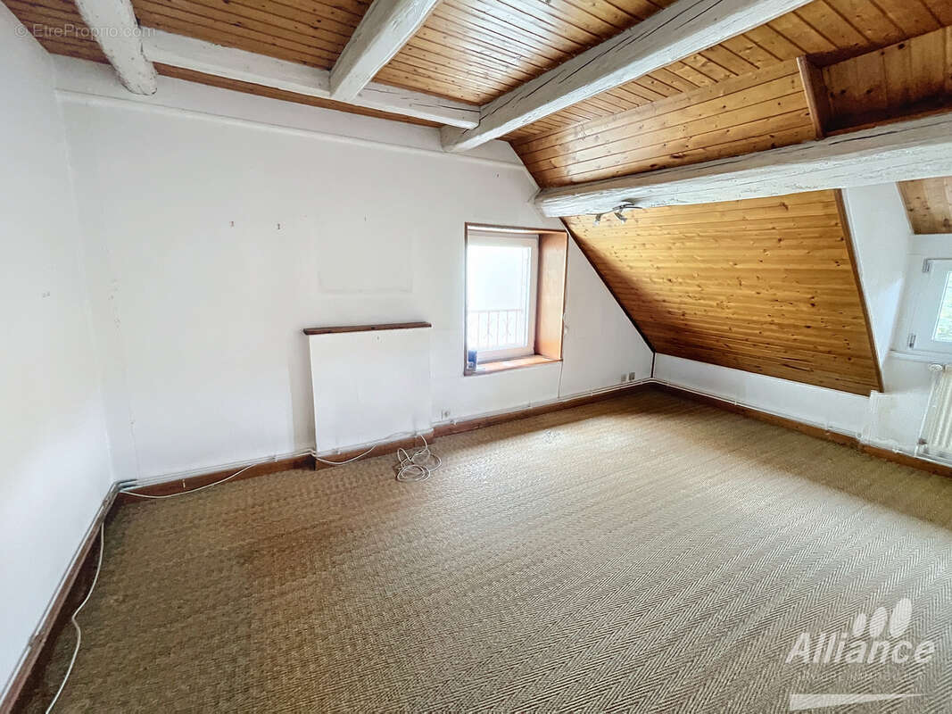 Nouveau appartement centre ville Montbéliard avec 4 chambres - photo 5