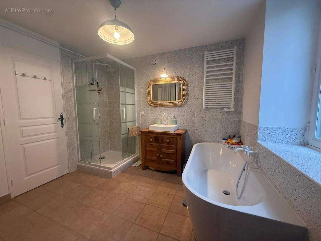 Maison à LIMETZ-VILLEZ