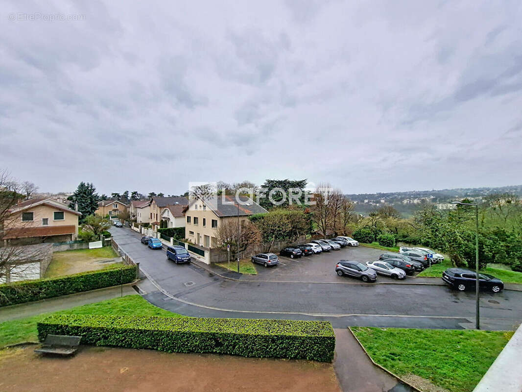 Appartement à CALUIRE-ET-CUIRE