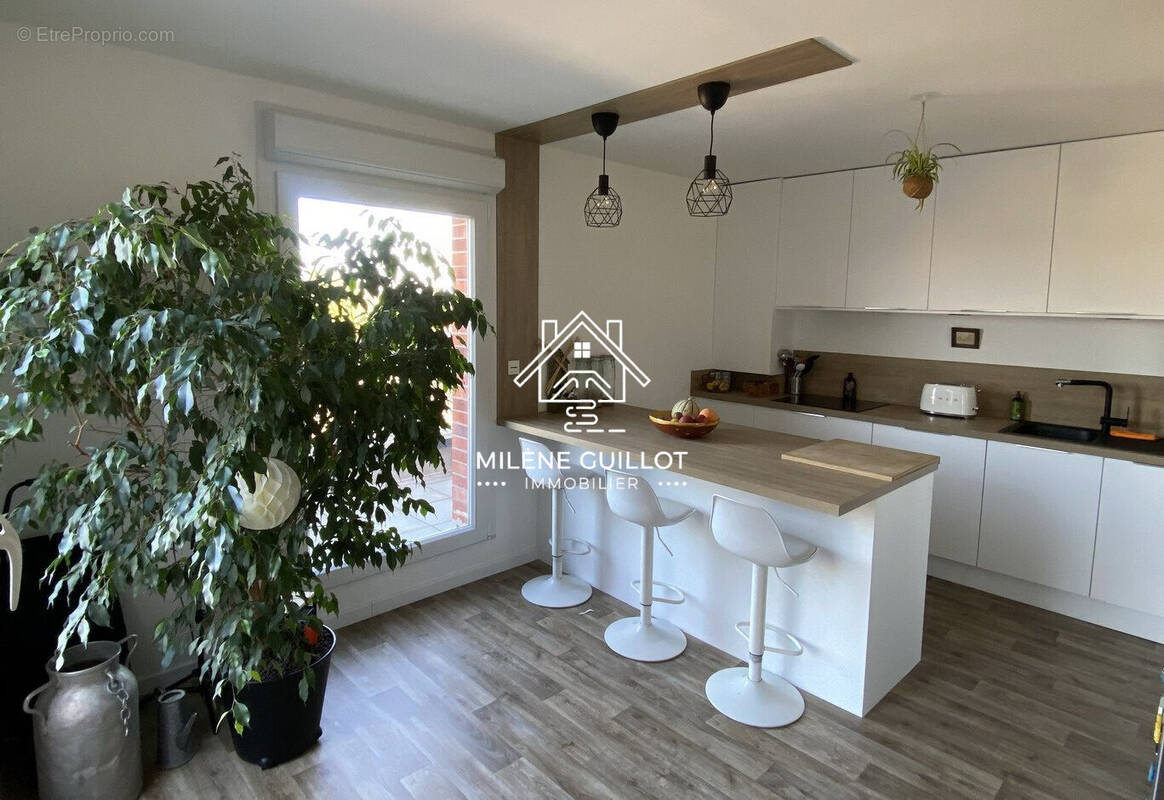 Appartement à QUESNOY-SUR-DEULE