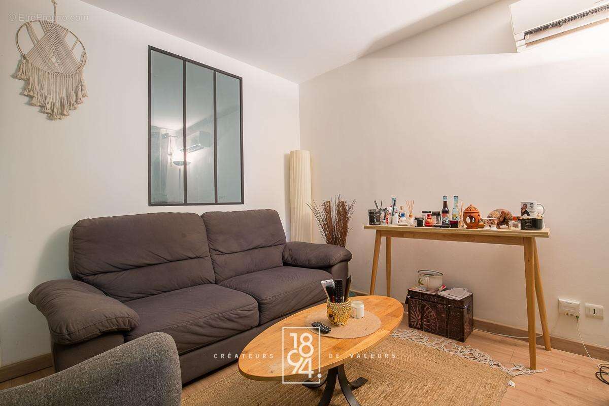 Appartement à MARSEILLE-8E