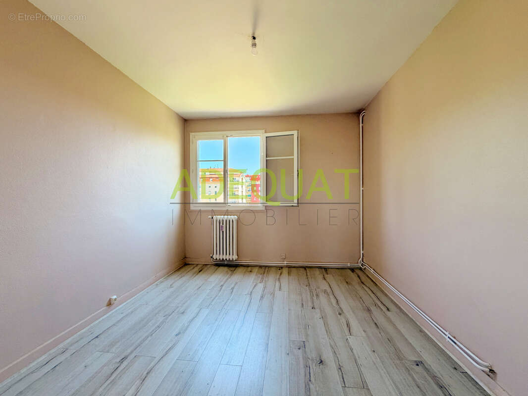 Appartement à BOURGOIN-JALLIEU