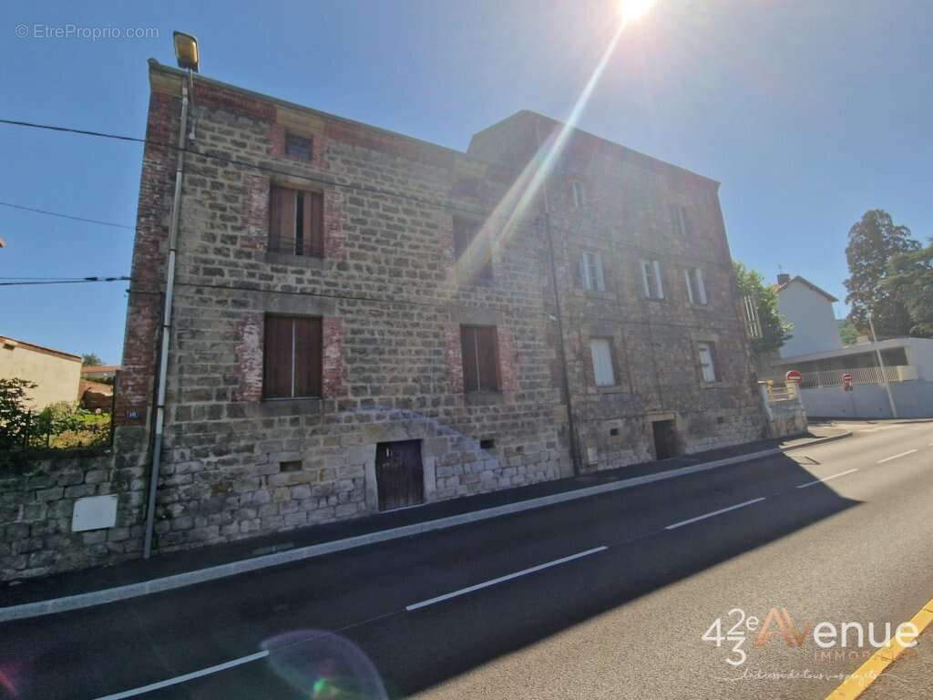 Appartement à FRAISSES