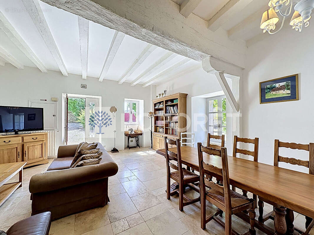 Maison en pierre avec piscine - photo 5