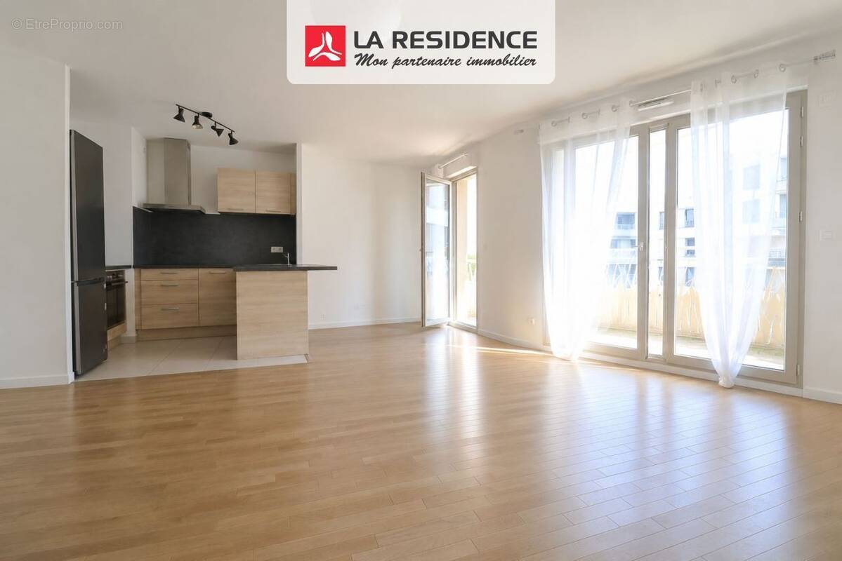 Appartement à SAINT-CYR-L'ECOLE