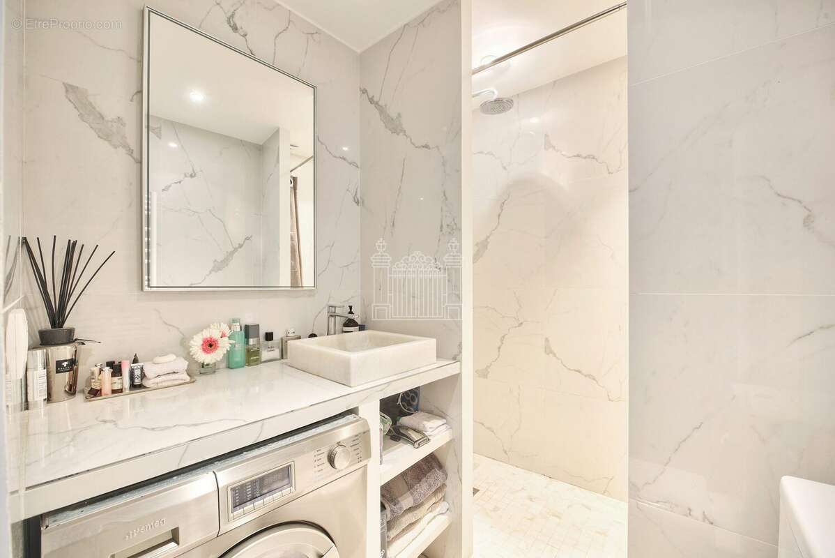 Appartement 42 m² à Paris-6e  - photo 3