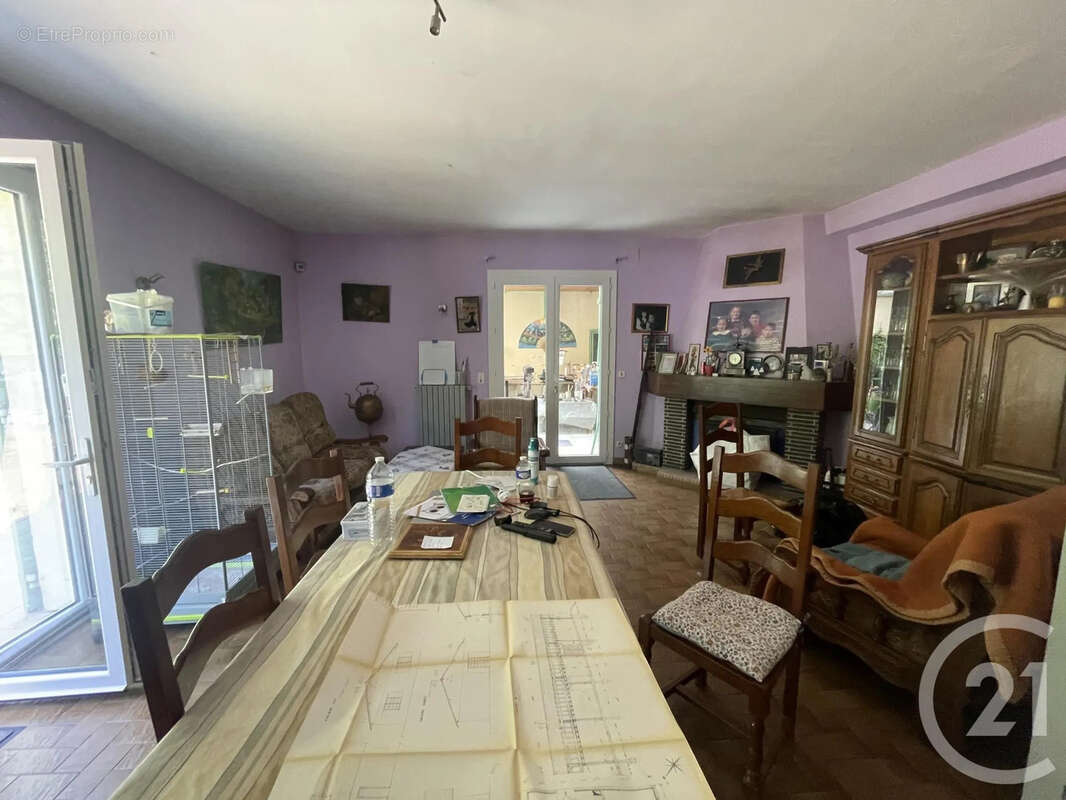 Maison à CHAMADELLE