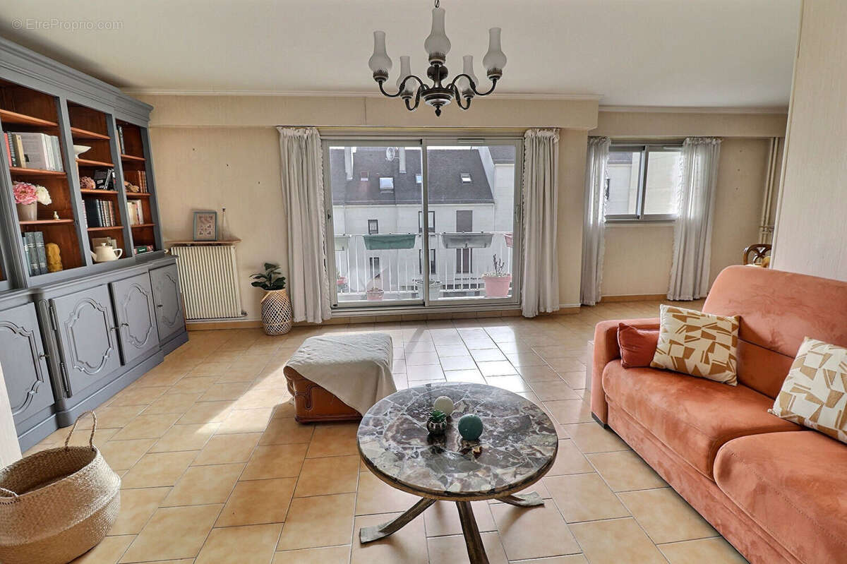 Appartement à RAMBOUILLET