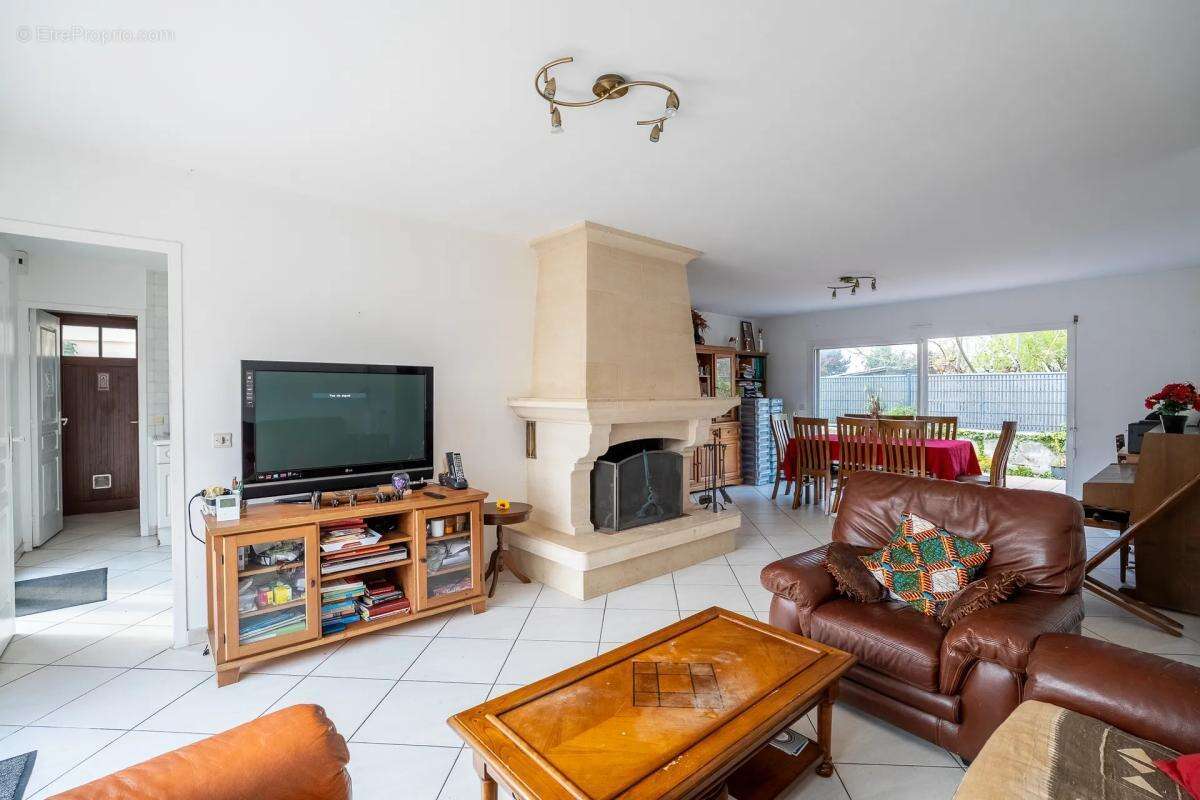 Maison à BLANQUEFORT