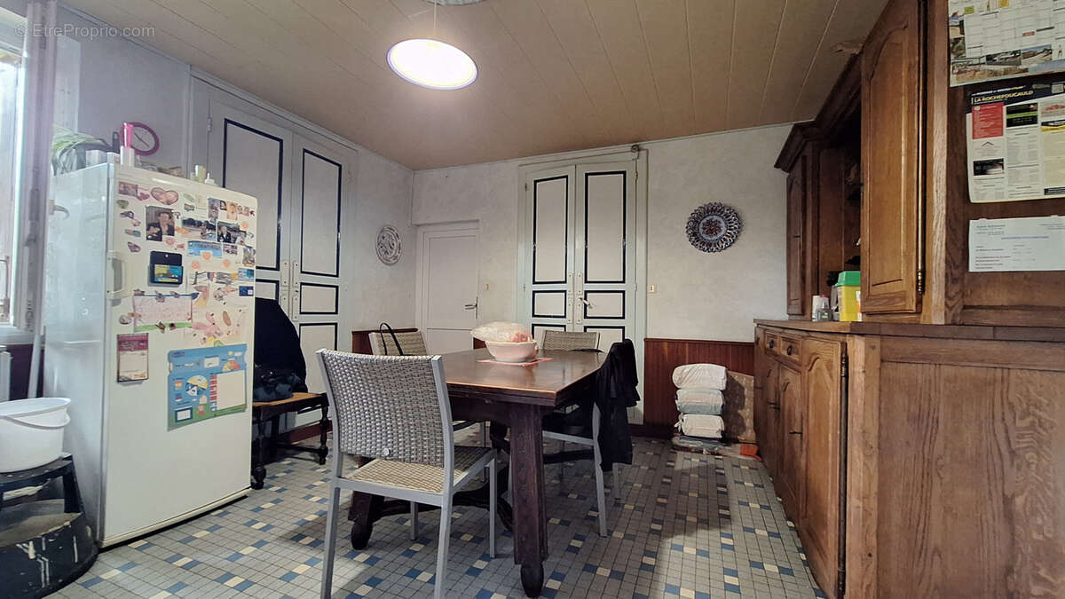Maison en pierres - proche centre la rochefoucauld - photo 6