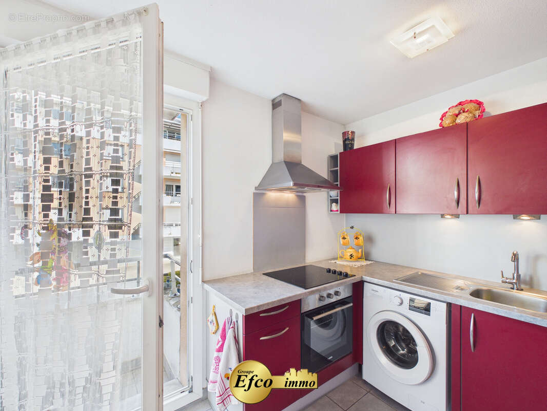 CERNAY joli T2 balcon, lumineux, soigné, libre, avec garage et parking privé. - photo 5