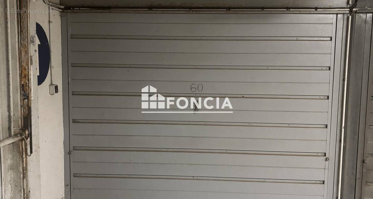 Parking à SAINT-JEAN-DE-MONTS