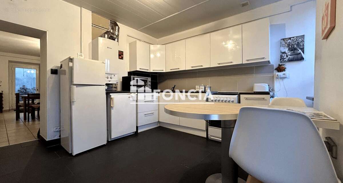 Maison à CORBEIL-ESSONNES