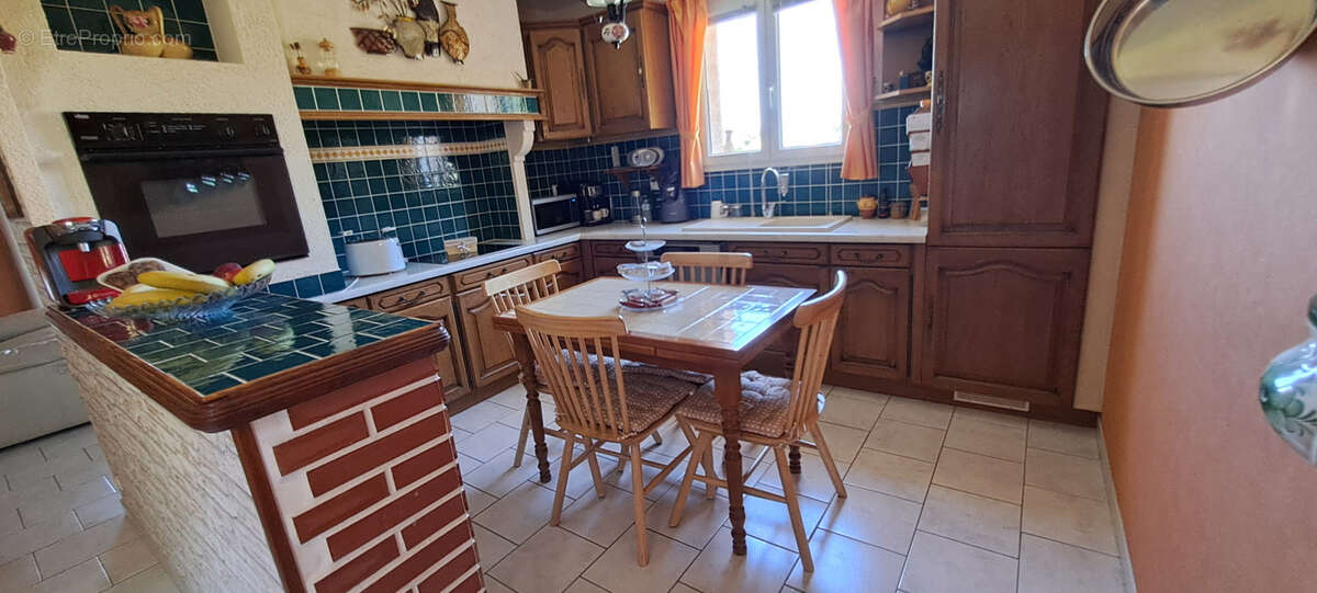 Maison traditionnelle de 184 m2 utiles (90 m2 hab.)   Piscine, grand garage et vue Cévennes   Gajan (30730) - photo 14