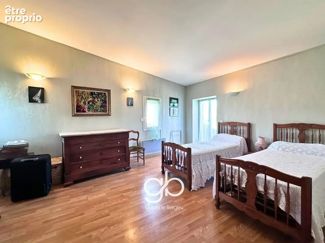 Vente maison murviel-lès-montpellier - 186 m2 - 5 chambres - garage - atelier - parking privé - photo 6