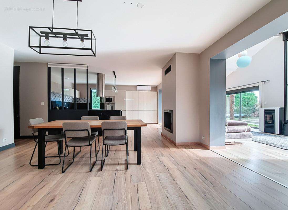 Maison à VILLETTE-DE-VIENNE