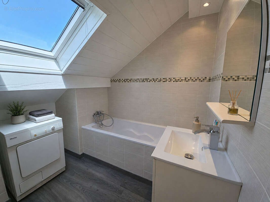 Maison Amancey 5 pièce(s) 120 m2 - photo 12