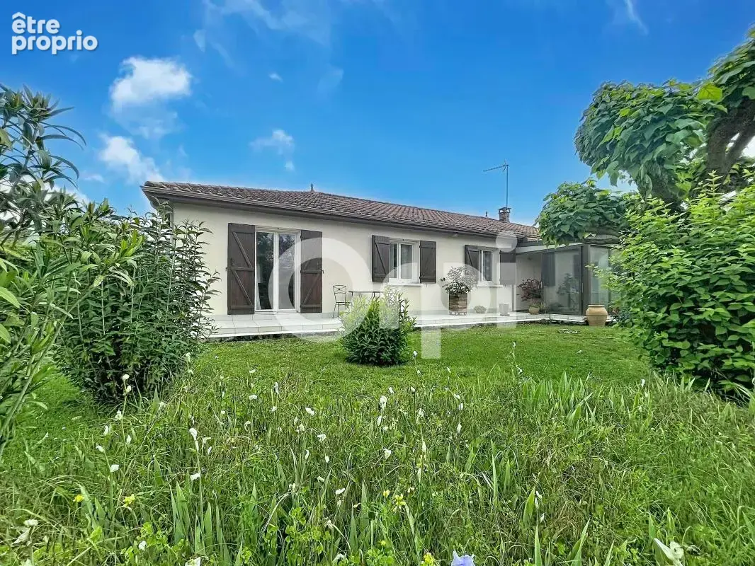  Maison de plain‑pied parfaitement entretenue – Commerces à pied – À 10 min de Périgueux - photo 1