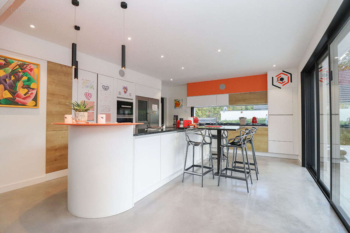 Maison à VELARS-SUR-OUCHE