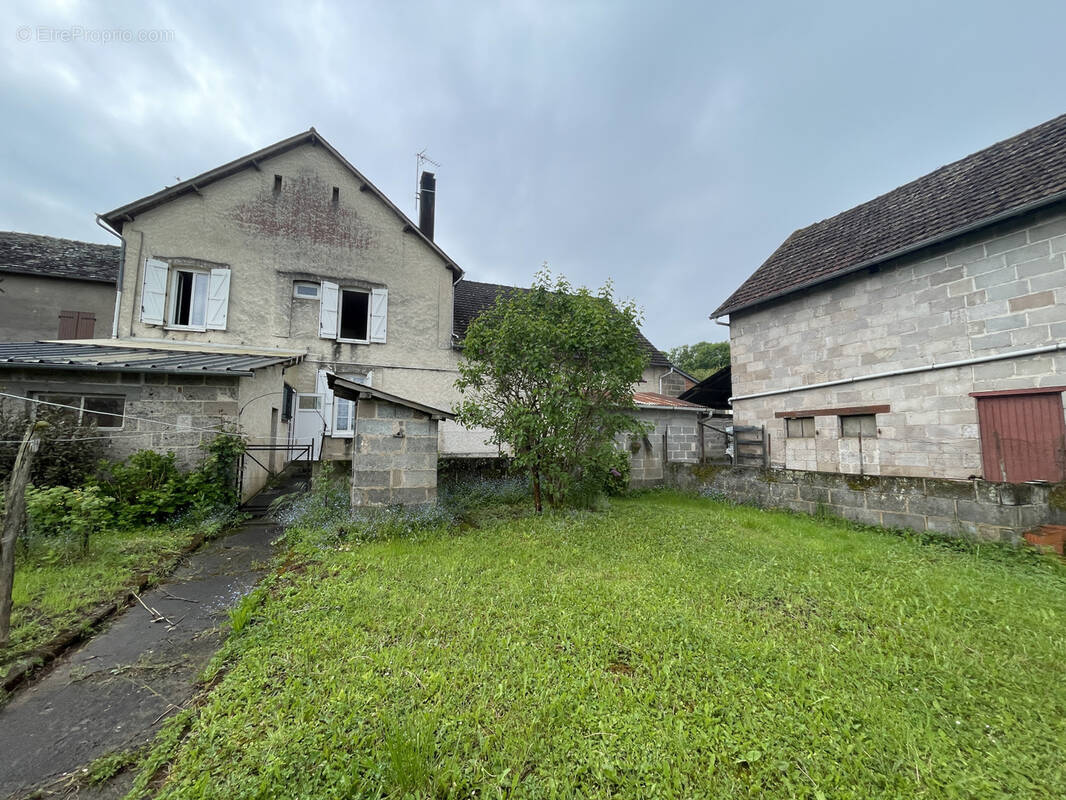Maison à SAINT-AULAIRE