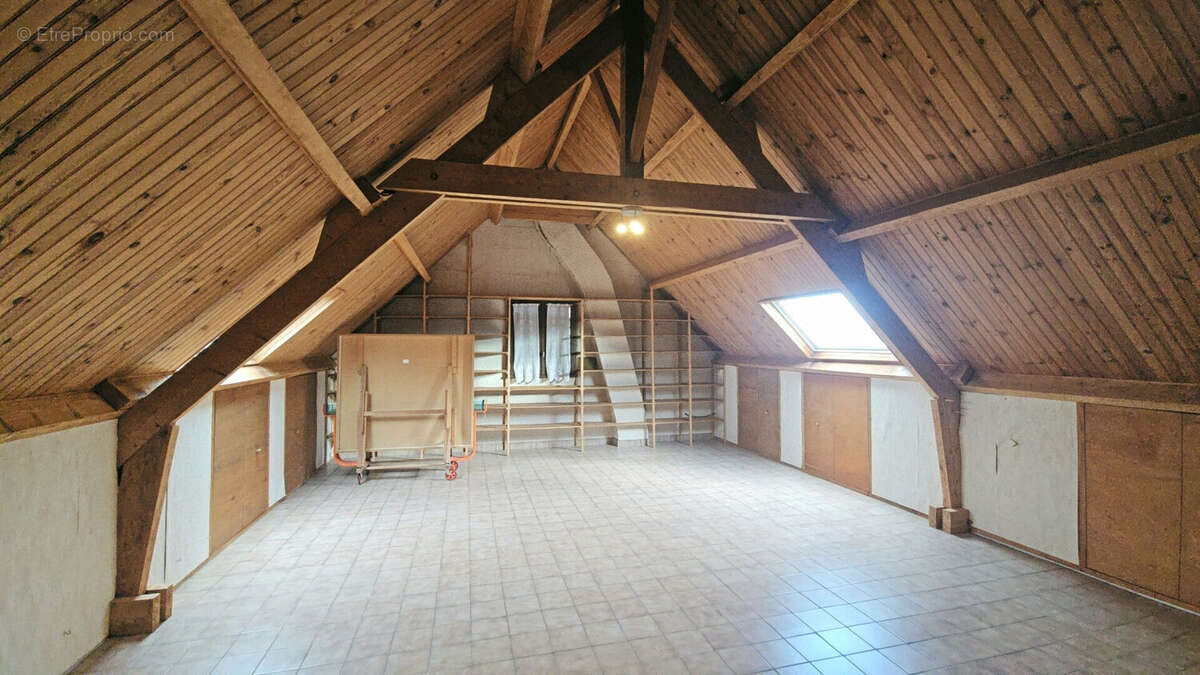 Maison à DONGES