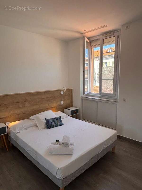 Exclusivite- cannes banane--dernier etage, tres beau 3p dans immeuble bourgeois - photo 7