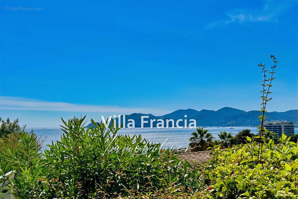 Appartement à CANNES