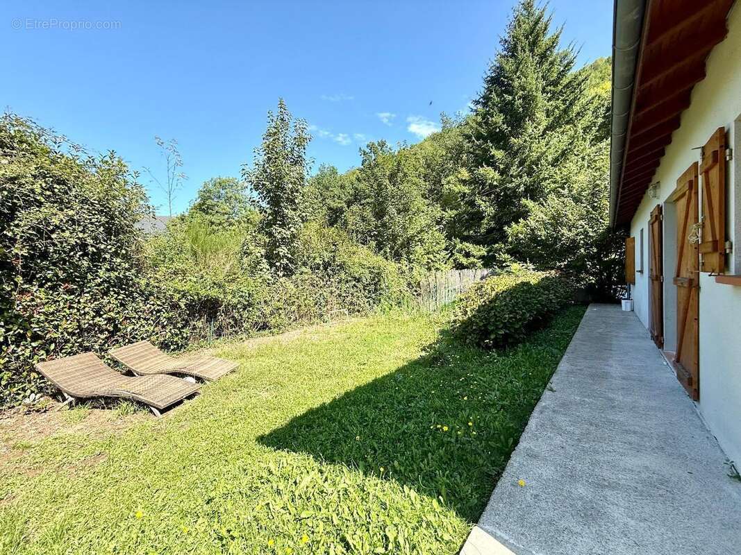   - Maison à AX-LES-THERMES