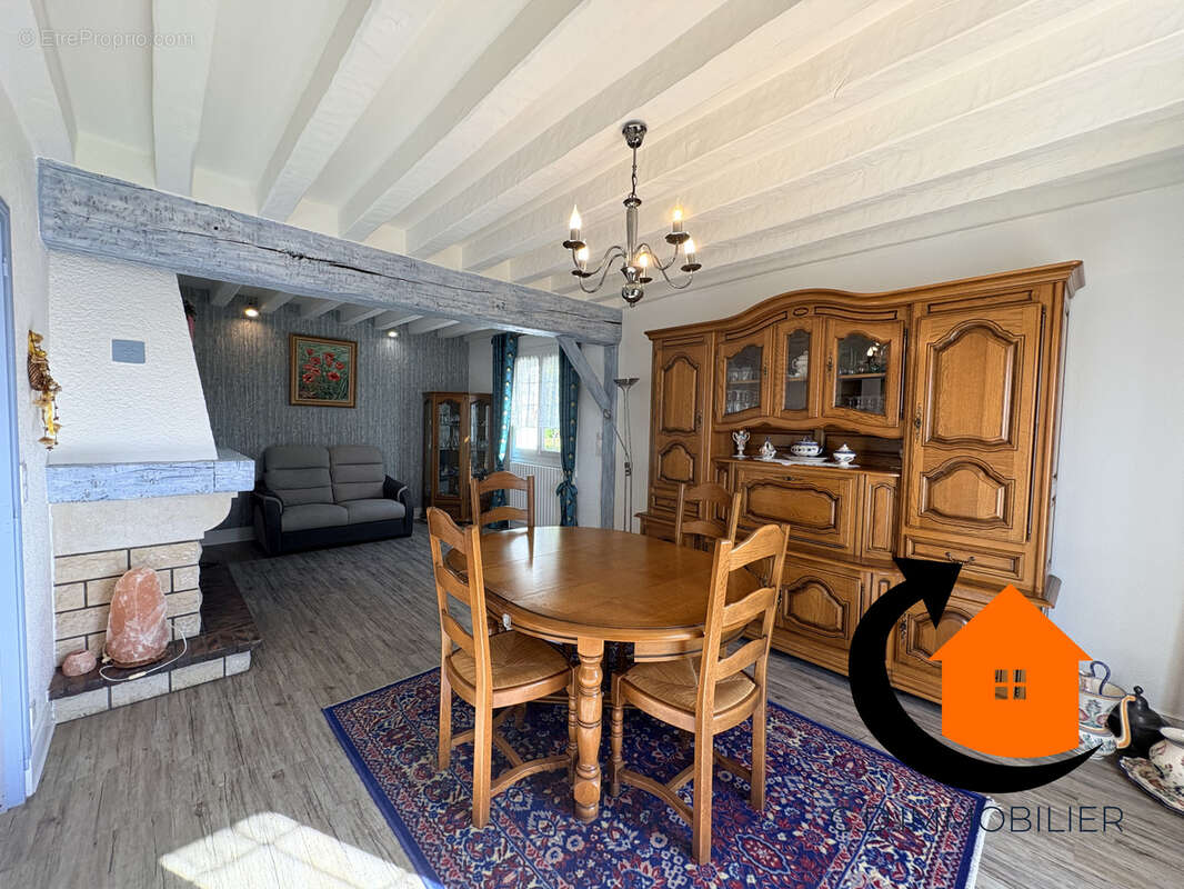 Maison à CHUISNES