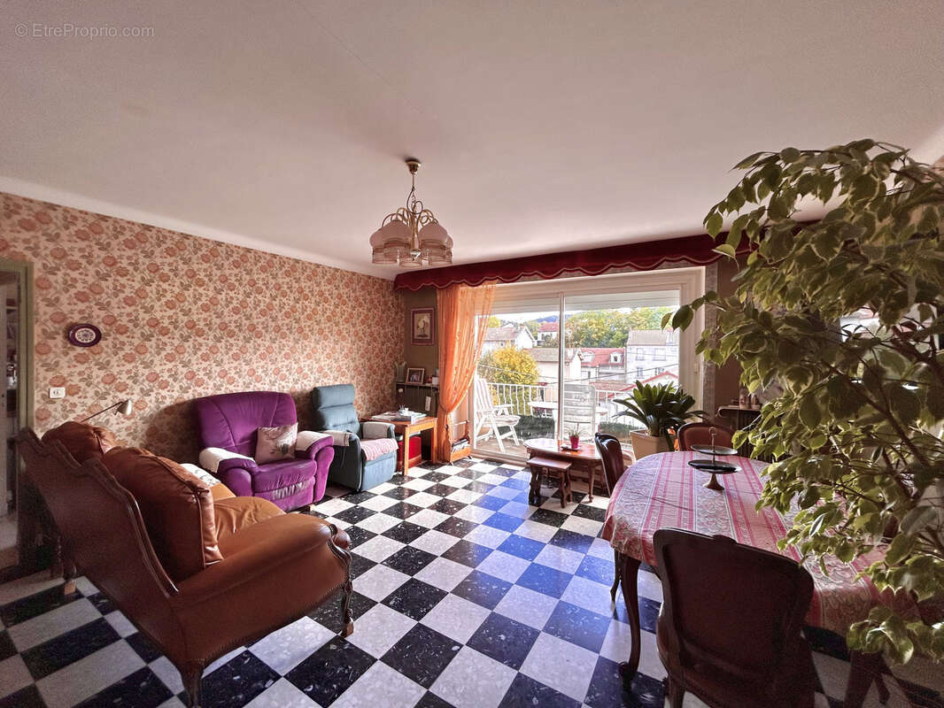 Appartement à LANGOGNE