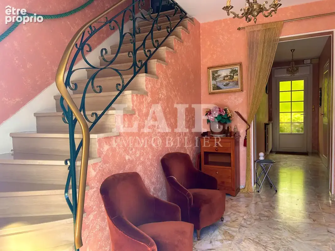 Charmante Propriété Familiale avec jardin à vendre à La Ferté Macé - Ref O15630 - photo 2