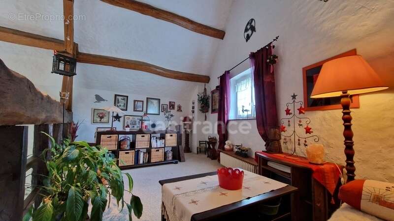 Dpt Essonne (91), à vendre proche de Méréville propriété 8 pièces avec maisonnette, jardin clos, cave et garage - photo 15
