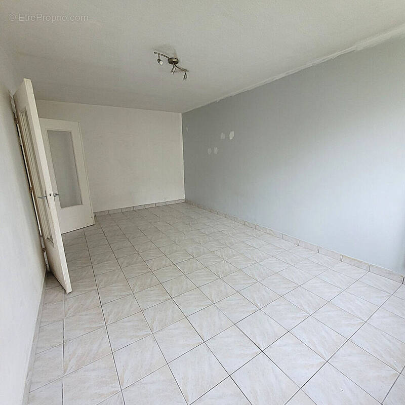 Appartement à LES ULIS