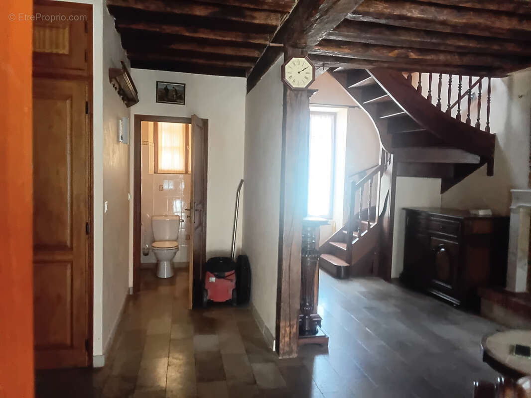 Maison à NERONDES