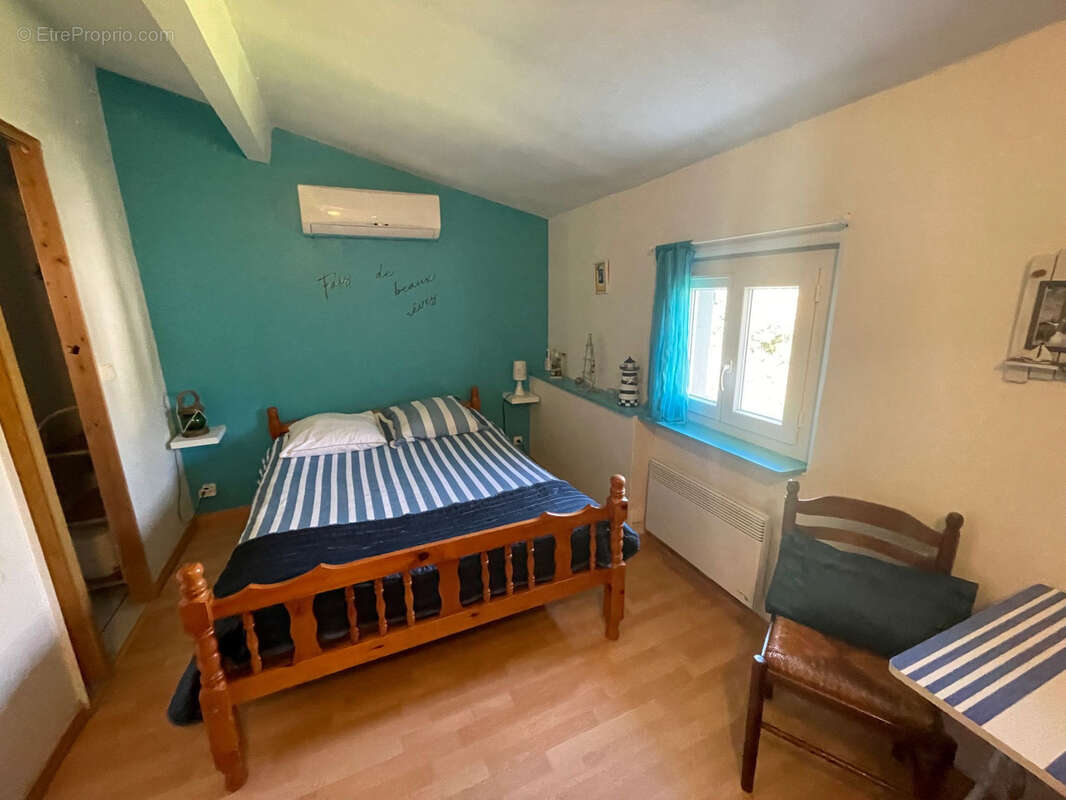 Commerce à MARSEILLETTE