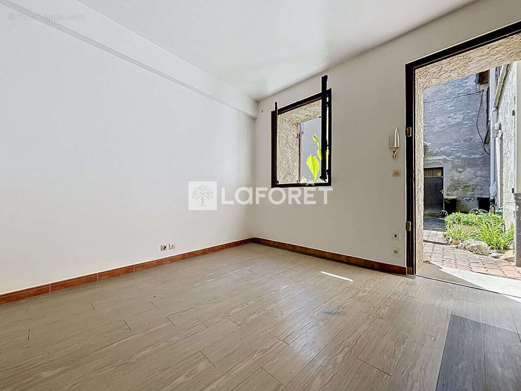 Appartement à CHENNEVIERES-SUR-MARNE