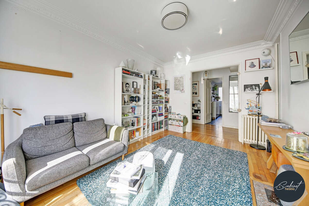 Appartement à PARIS-11E