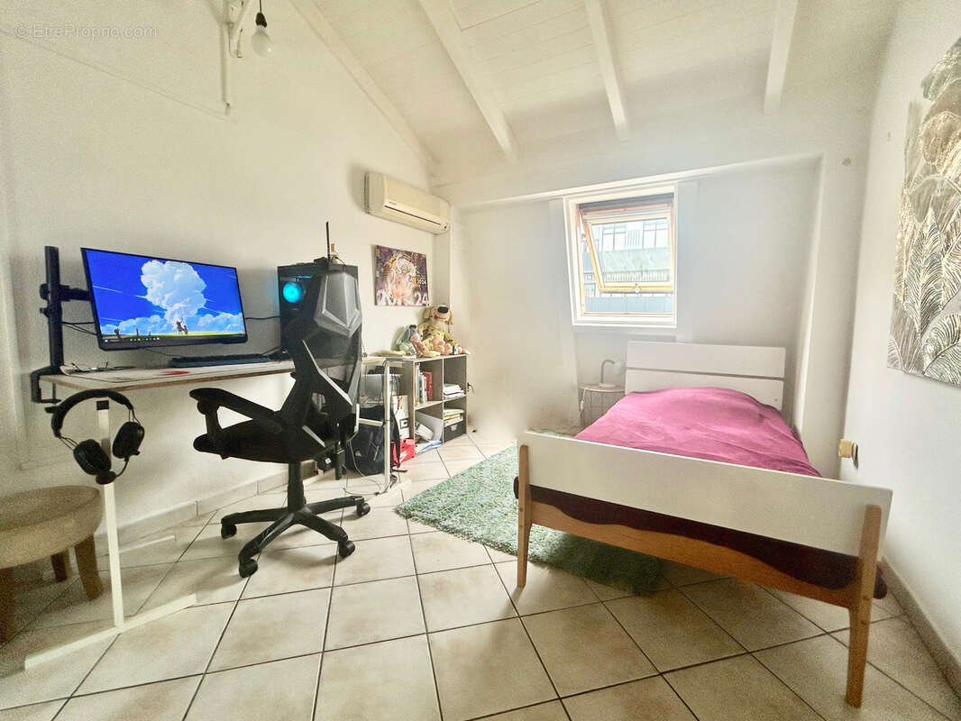 Appartement à BAIE-MAHAULT