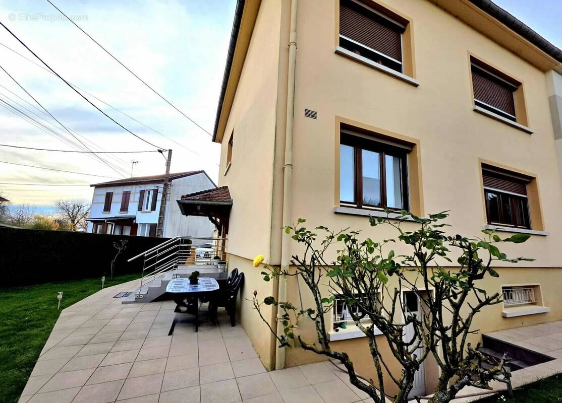 Maison à MERCY-LE-BAS