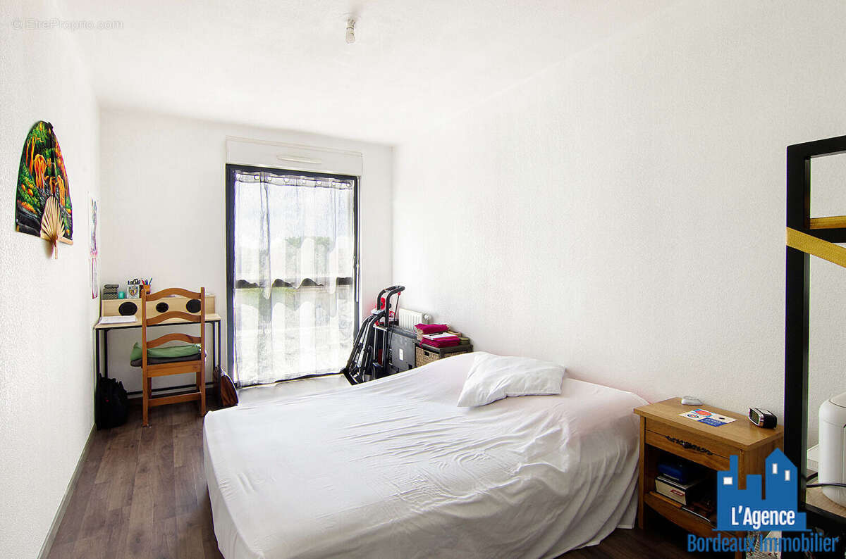 Appartement à VILLENAVE-D&#039;ORNON