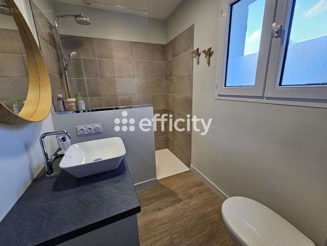 Maison à SAINT-MARTIN-DE-RE