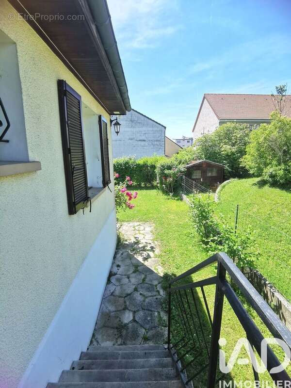 Photo 4 - Maison à MAGENTA