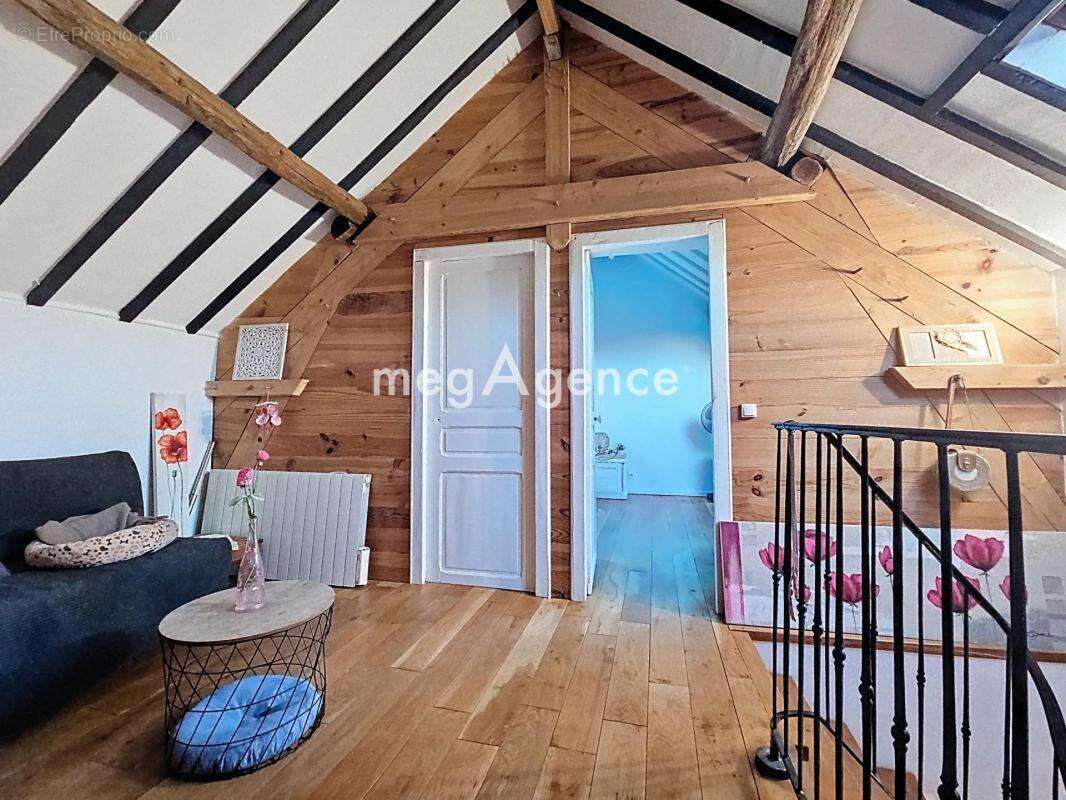 Maison à BOUAFLE