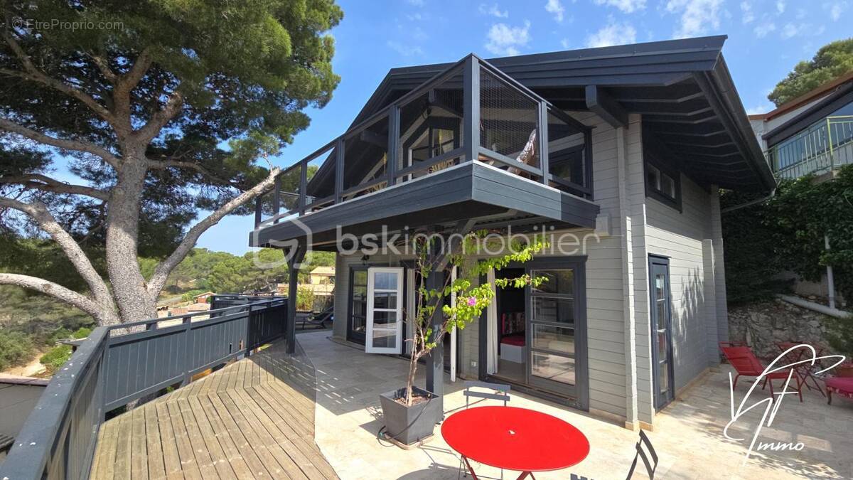 Maison à LE CASTELLET