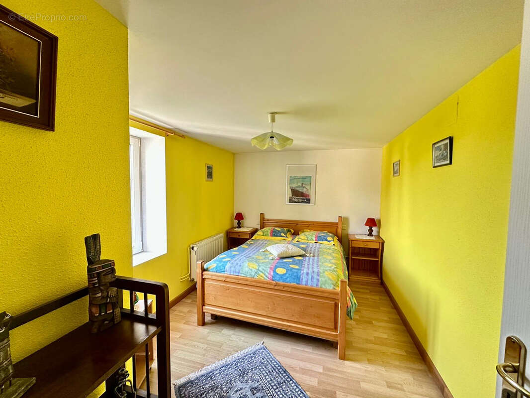 Maison à LA NEUVELLE-LES-LURE