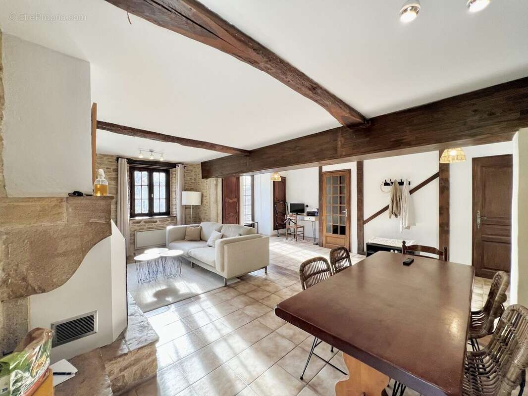 Maison à HIERES-SUR-AMBY