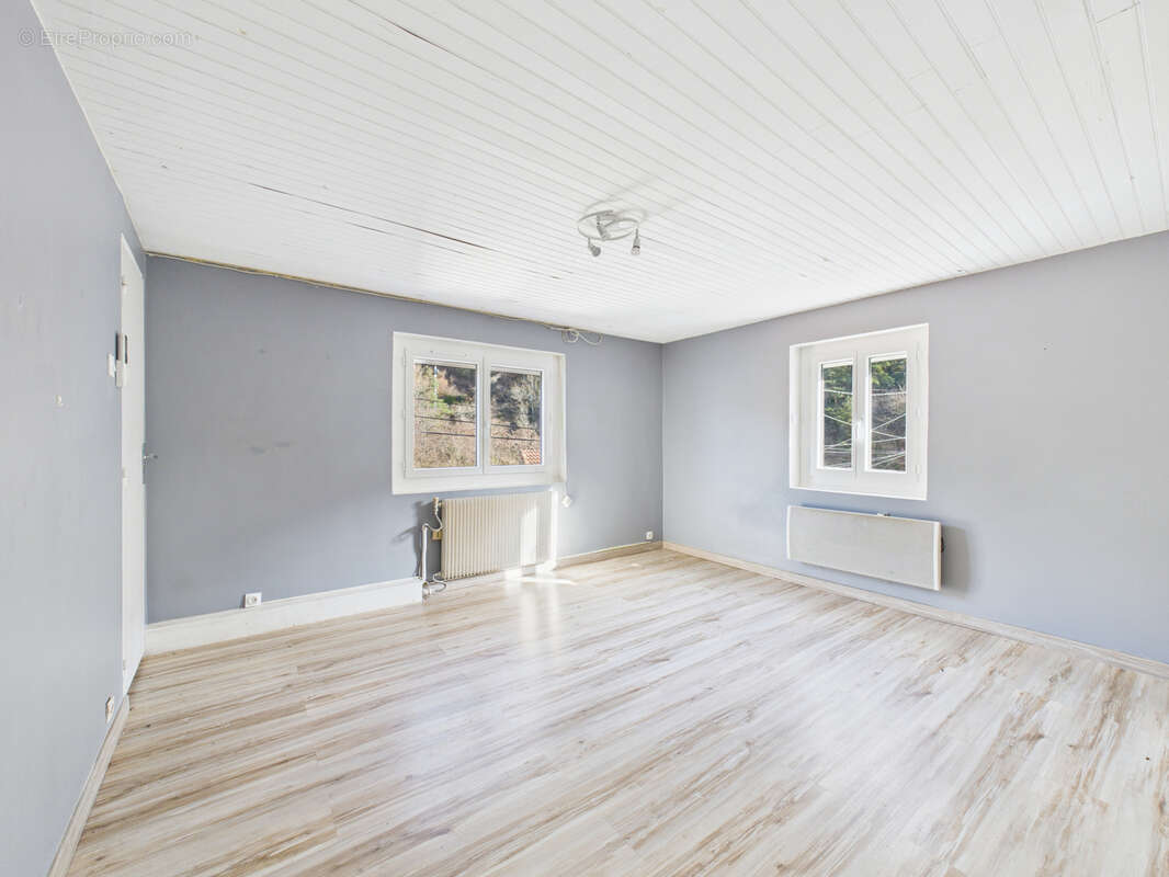 Maison à SAINT-MAURICE-DE-LIGNON