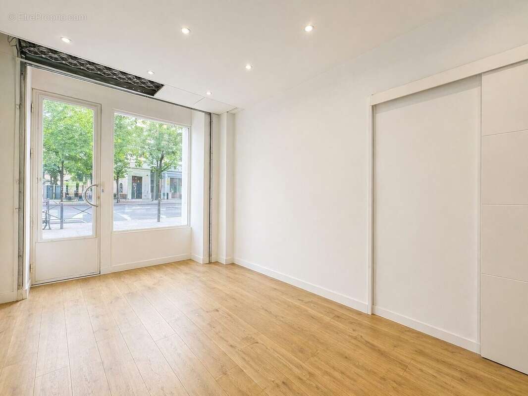 Commerce à PARIS-12E
